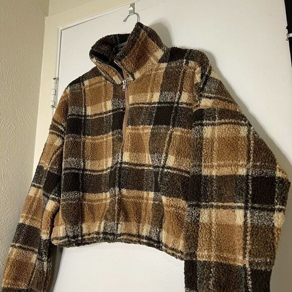 New! Zaful Brown plaid fuzzy pullover cropped teddy sweater size large - Picture 2 of 7